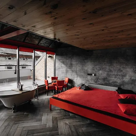 мазох. Hotel&cafe