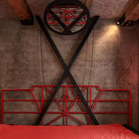 мазох. Hotel&cafe Готель