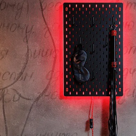 мазох. Hotel&cafe