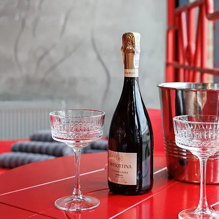 мазох. Hotel&cafe 4*