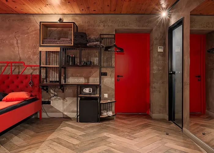 Masoch. Hotel&cafe 4*