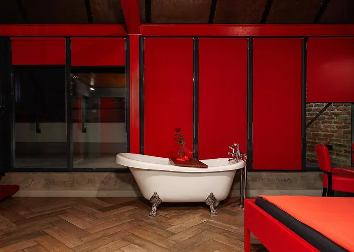 Masoch. Hotel&cafe Hotell Lviv