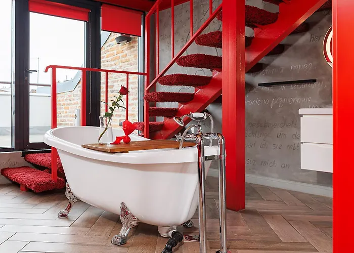 Masoch. & Cafe ホテル